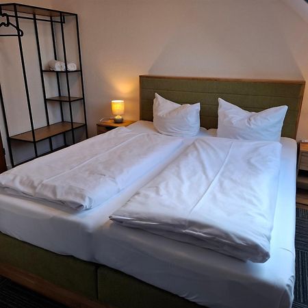 Hotel Am Schwarzen Berg 슈타데 외부 사진